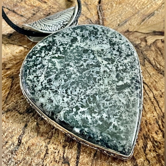 Large Dark Dendritic Agate Pendant 2 7/8” - Picture 7 of 8